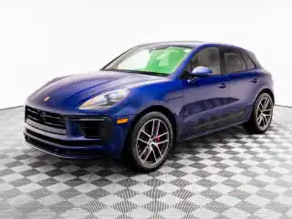 2024 Porsche Macan S's photo