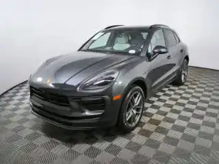 2024 Porsche Macan T's photo