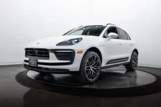 2026 Porsche Macan T's photo