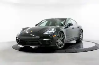 2023 Porsche Panamera 4S E-Hybrid's photo