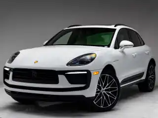 2026 Porsche Macan T's photo