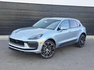 2026 Porsche Macan T's photo
