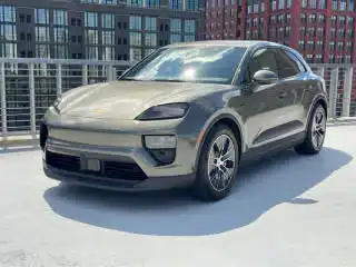 2025 Porsche Macan Macan 4S Electric's photo