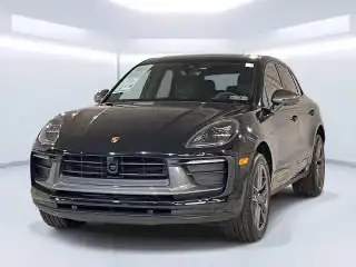 2026 Porsche Macan T's photo