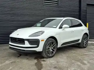 2026 Porsche Macan T's photo