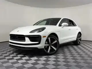 2024 Porsche Macan S's photo