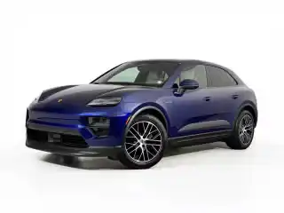 2025 Porsche Macan Macan Electric's photo