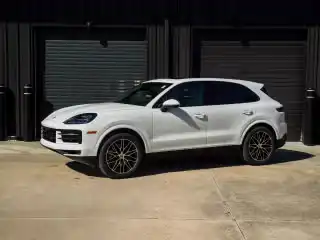 2026 Porsche Cayenne Base's photo
