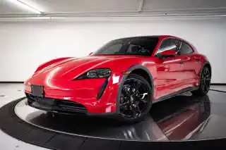 2022 Porsche Taycan Cross Turismo's photo