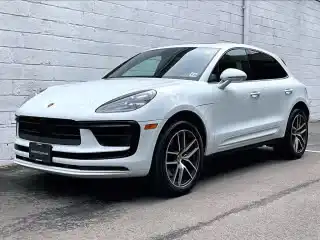 2023 Porsche Macan S's photo
