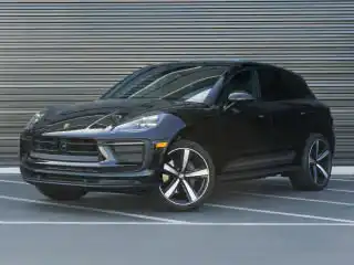 2023 Porsche Macan Base's photo
