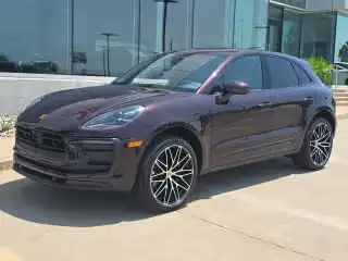 2025 Porsche Macan T's photo