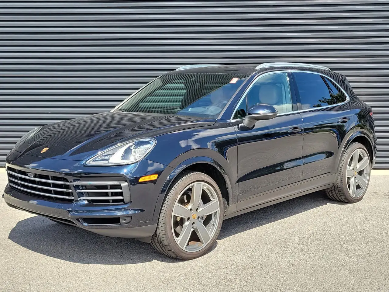 2019 Porsche Cayenne Base photo 4