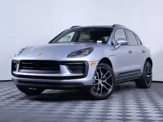 2026 Porsche Macan Base's photo