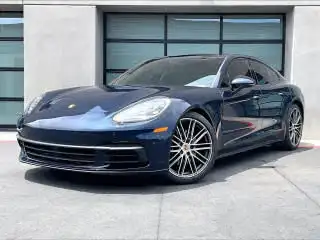 2019 Porsche Panamera 4's photo
