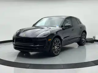 2022 Porsche Macan Base's photo