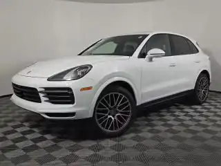 2023 Porsche Cayenne Platinum Edition's photo