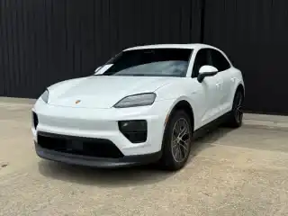 2026 Porsche Macan Macan Electric's photo