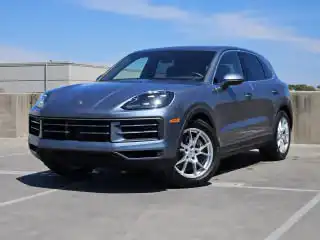 2026 Porsche Cayenne Base's photo