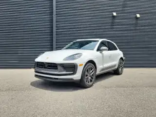 2026 Porsche Macan T's photo