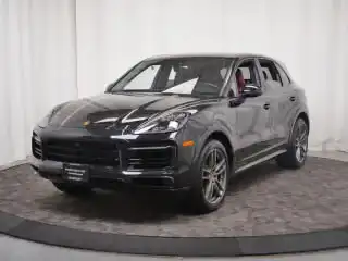 2023 Porsche Cayenne Platinum Edition S's photo