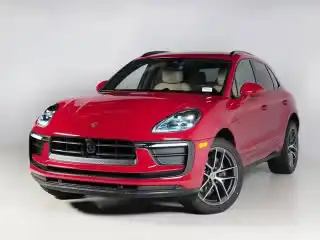 2026 Porsche Macan Base's photo