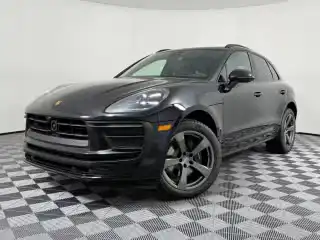 2026 Porsche Macan Base's photo