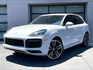 2022 Porsche Cayenne GTS's photo