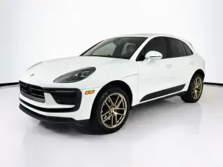 2025 Porsche Macan Base photo 5