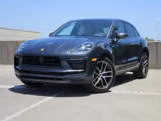 2026 Porsche Macan T's photo
