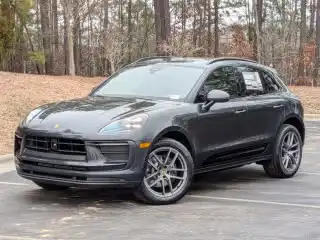 2026 Porsche Macan T's photo