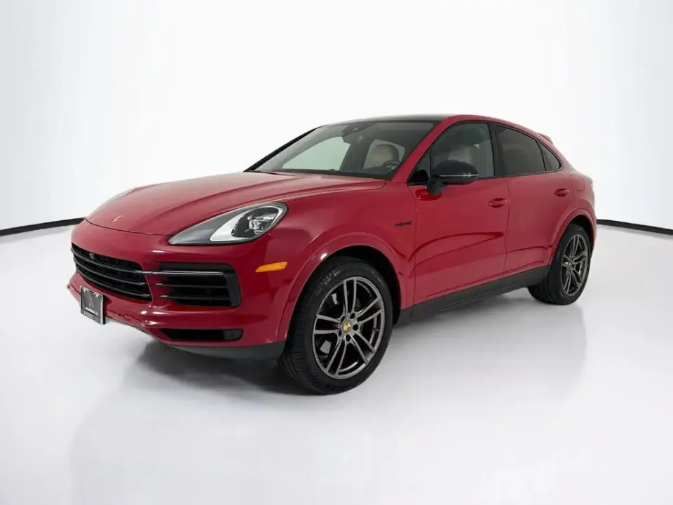 2023 Porsche Cayenne E-Hybrid photo 3