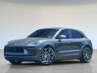 2023 Porsche Macan T's photo