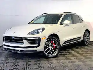 2023 Porsche Macan S's photo