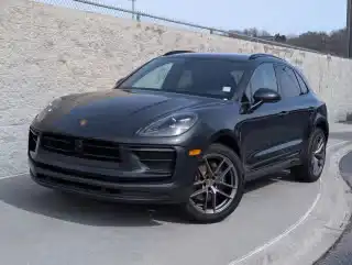 2025 Porsche Macan T's photo