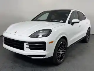 2026 Porsche Cayenne Base's photo