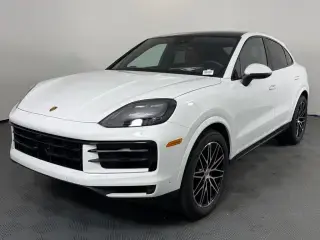 2026 Porsche Cayenne Base photo 5
