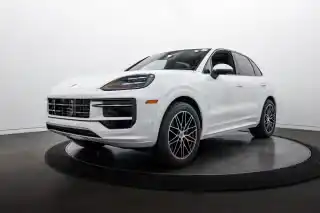 2026 Porsche Cayenne Base's photo