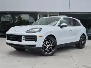 2026 Porsche Cayenne Base's photo