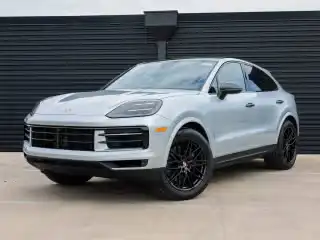 2026 Porsche Cayenne Base's photo