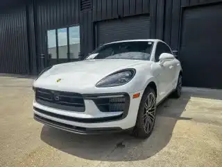 2026 Porsche Macan S's photo