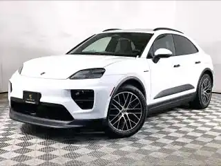 2026 Porsche Macan Macan Electric's photo