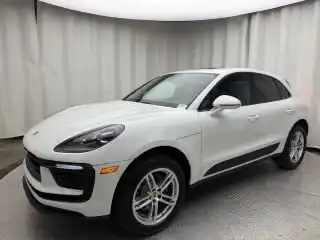 2026 Porsche Macan Base's photo