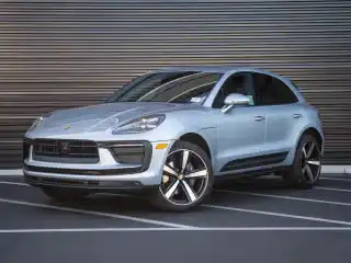 2026 Porsche Macan T's photo