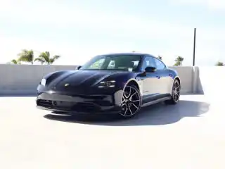 2026 Porsche Taycan 4's photo