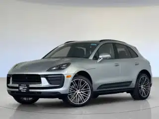 2026 Porsche Macan T's photo