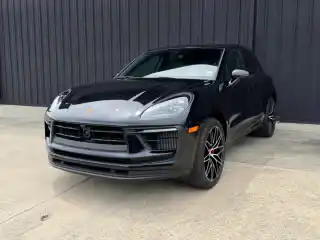 2023 Porsche Macan S's photo