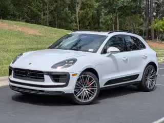 2025 Porsche Macan S's photo
