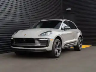 2026 Porsche Macan T's photo