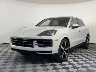 2026 Porsche Cayenne S's photo